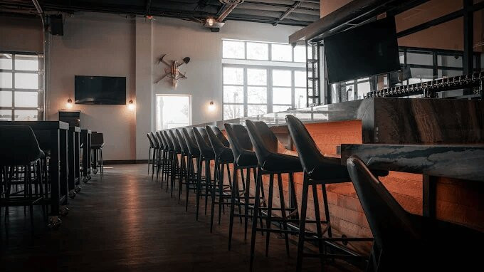 Hendo's Barrel House