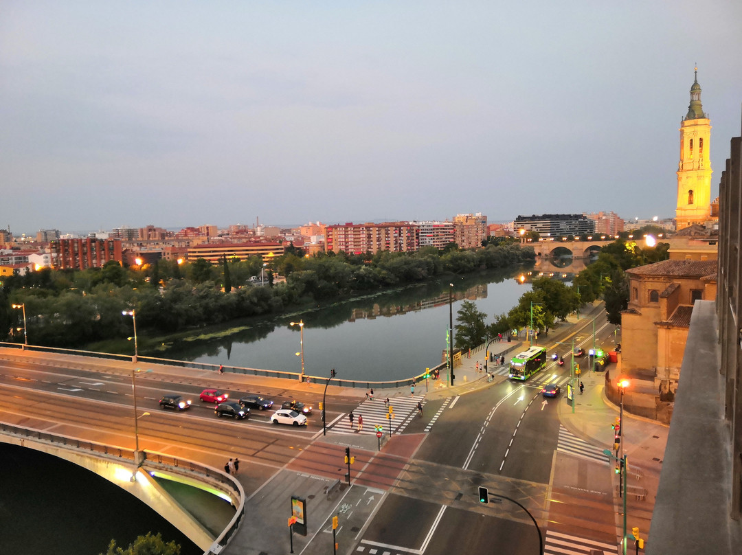 NH萨拉戈萨城市酒店主图