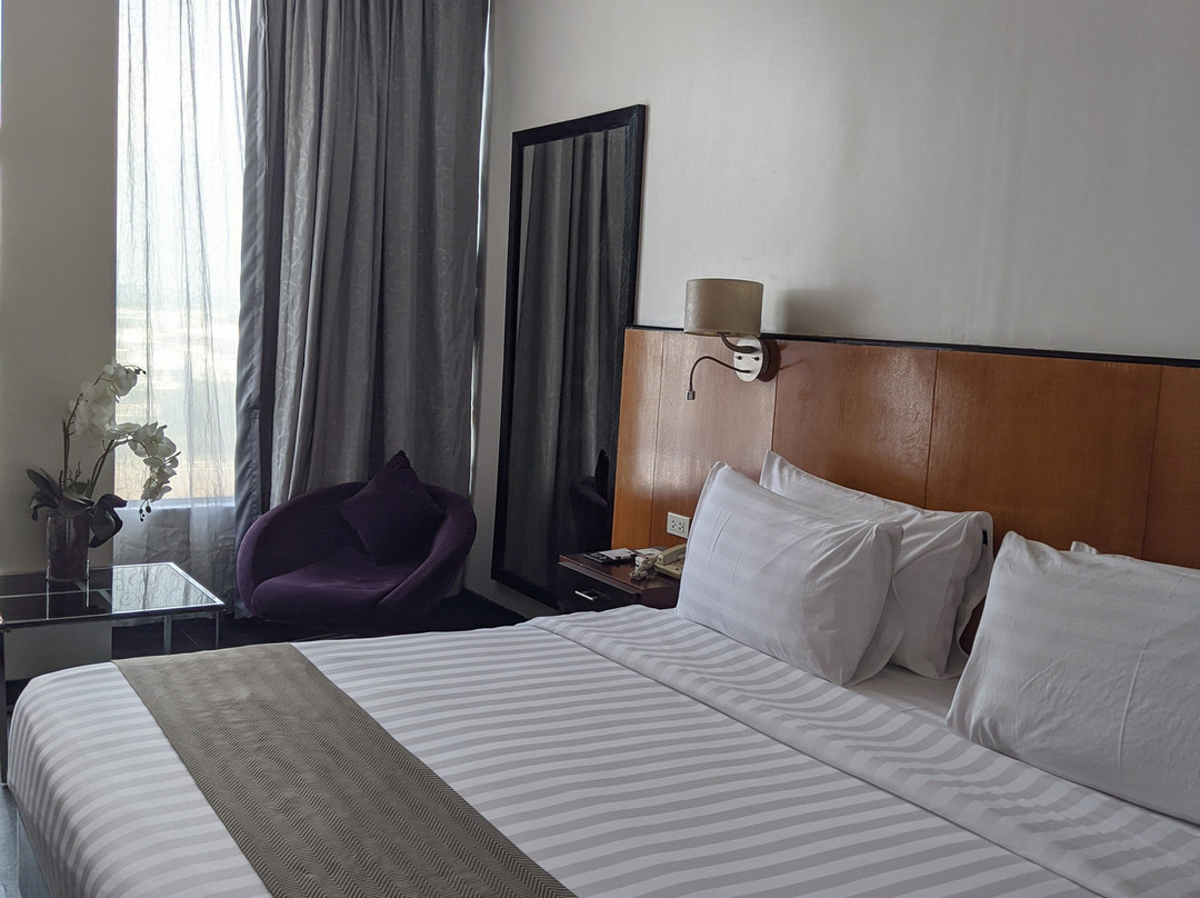 帕塞欧高级酒店主图