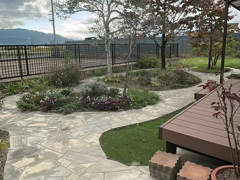 カフェ ハナミズキ