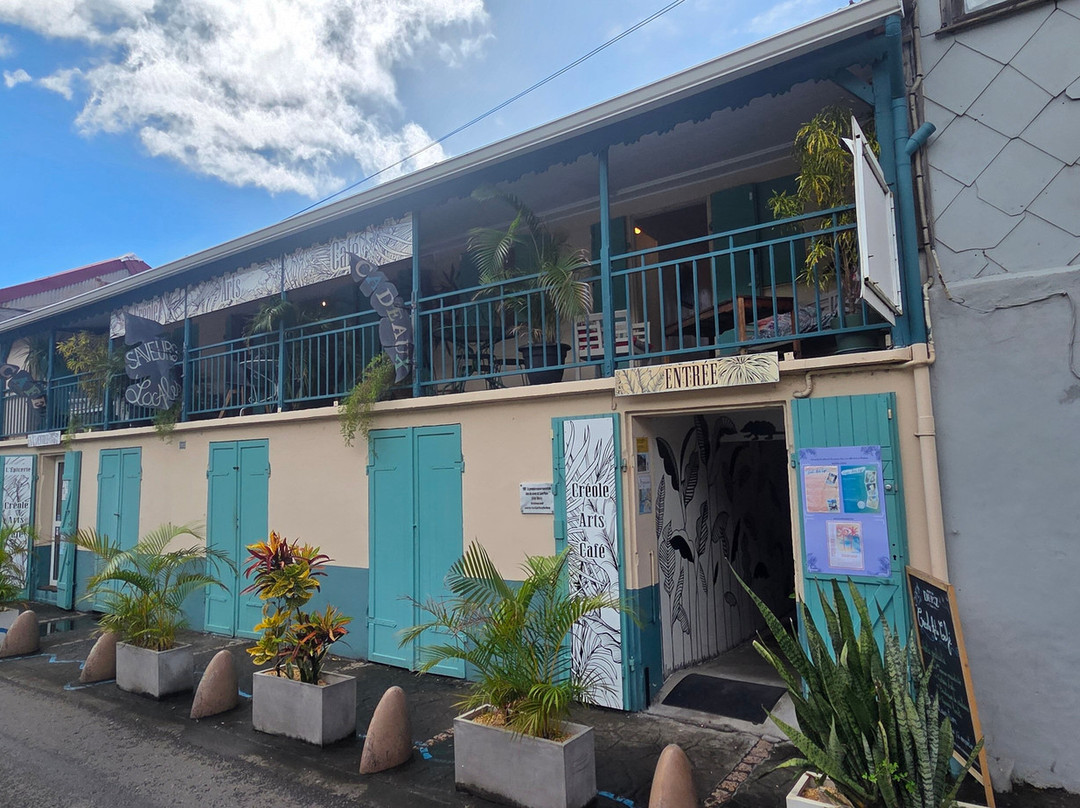 Creole Arts Cafe-Arrondissement of Saint-Pierre必去景点