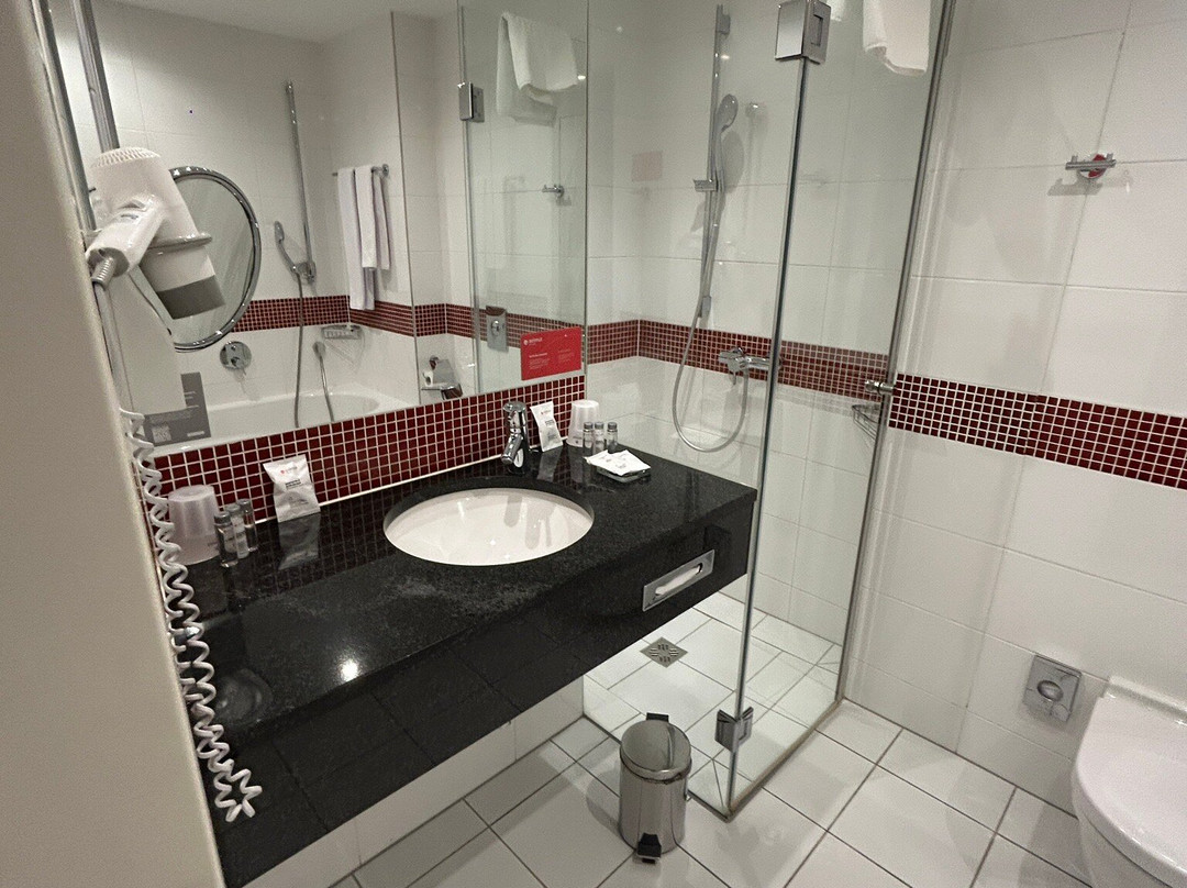 AZIMUT Airport Hotel Ekaterinburg主图