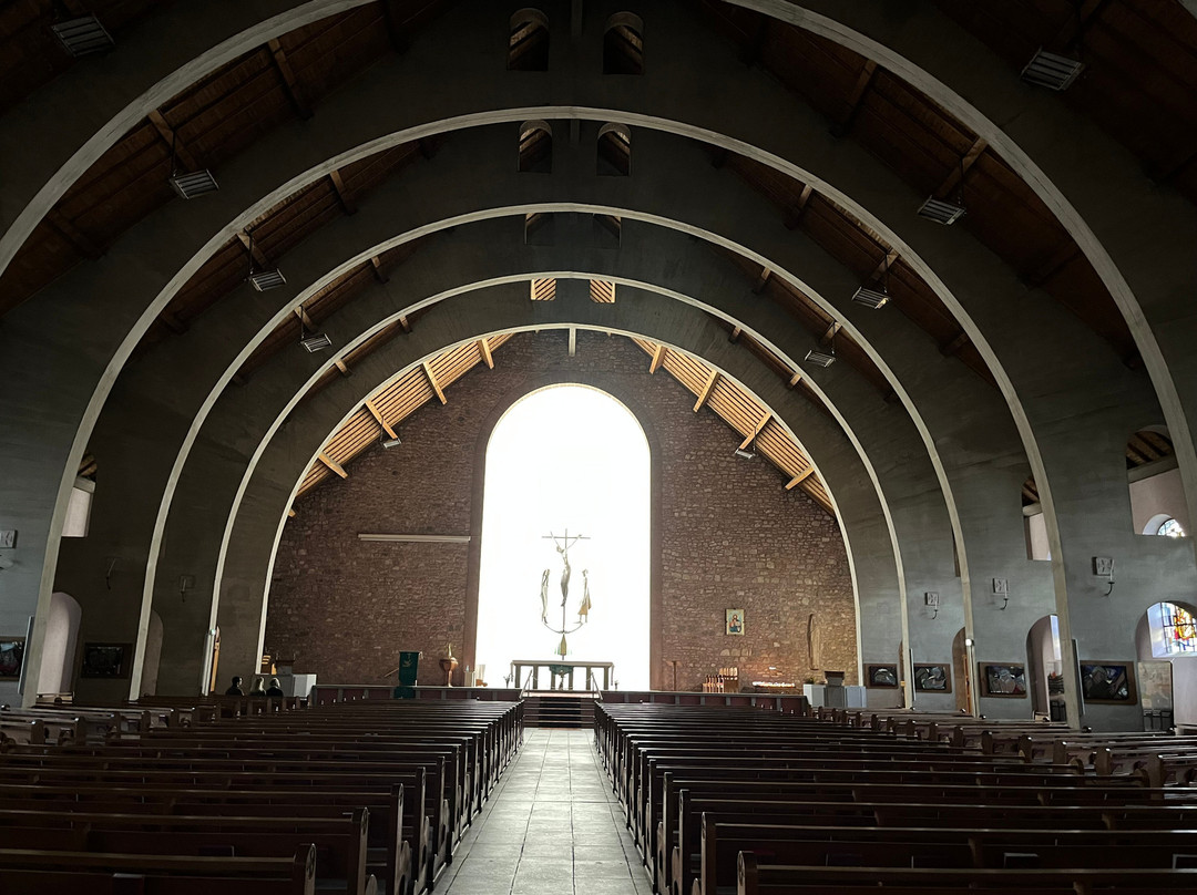 Eglise Saint-Barthélémy-热拉尔德梅必去景点