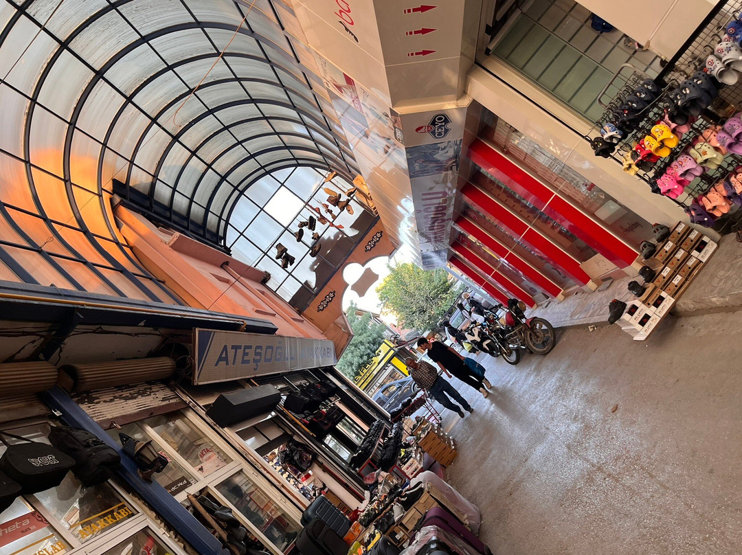 Yemeniciler Çarşısı-Yalvac必去景点