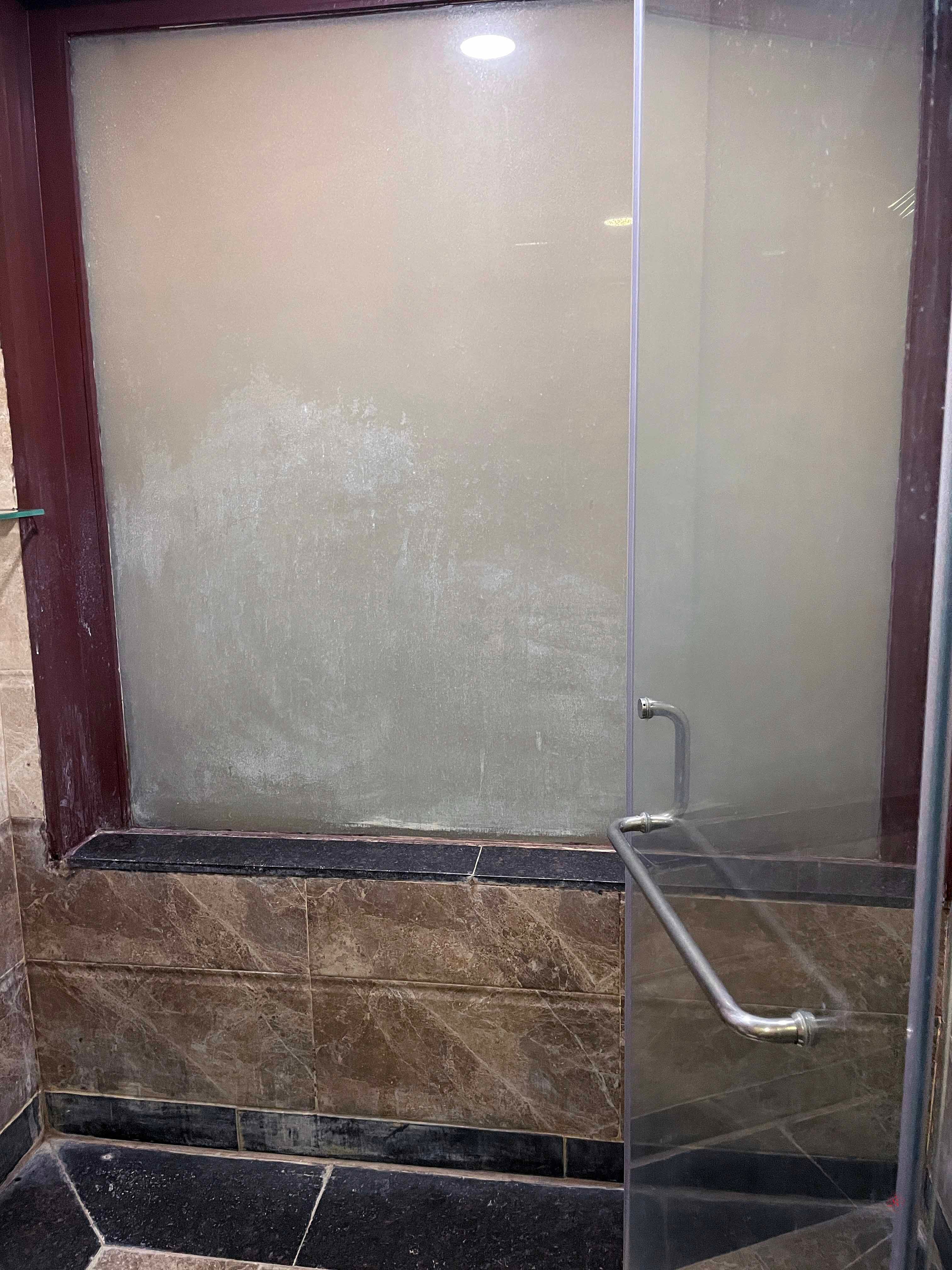 Sterling V Grand Madurai-浴室