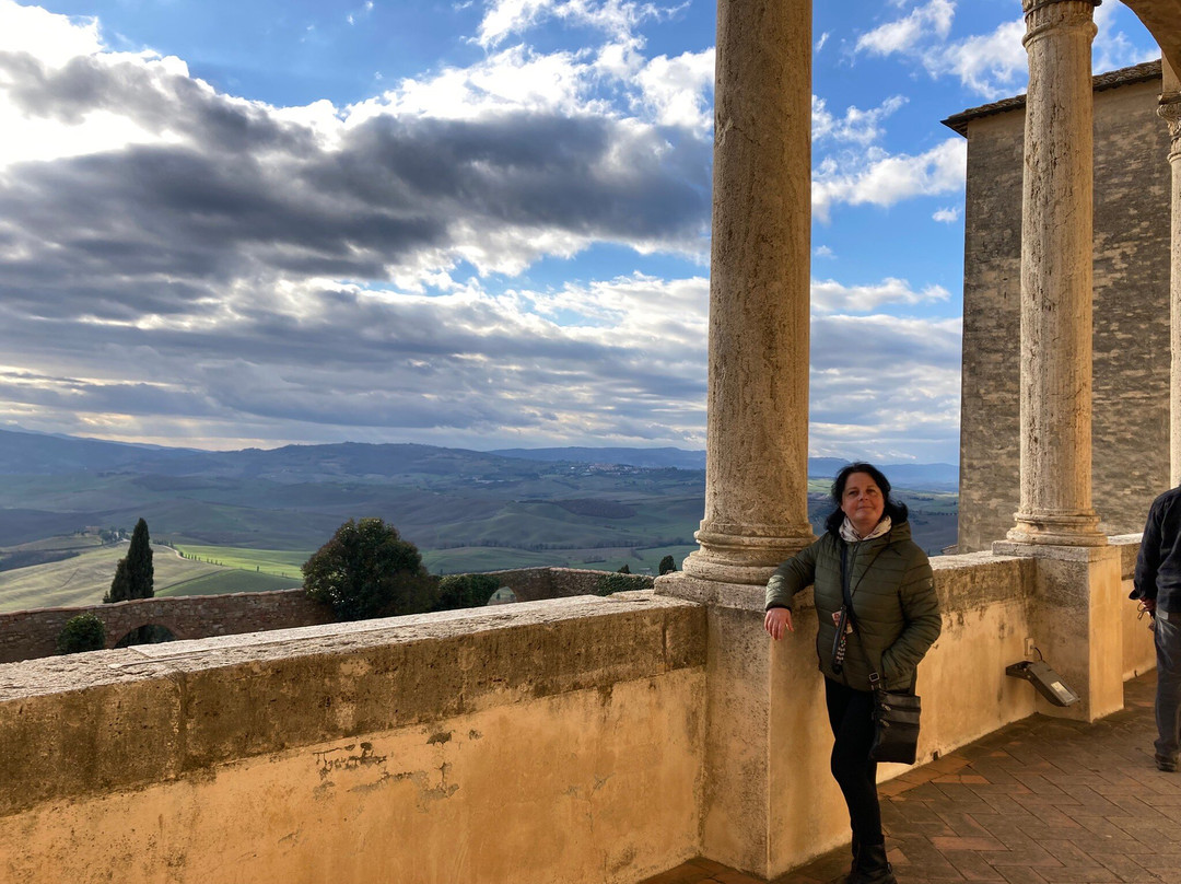 帕拉索皮克洛蜜妮酒店-皮恩扎必去景点