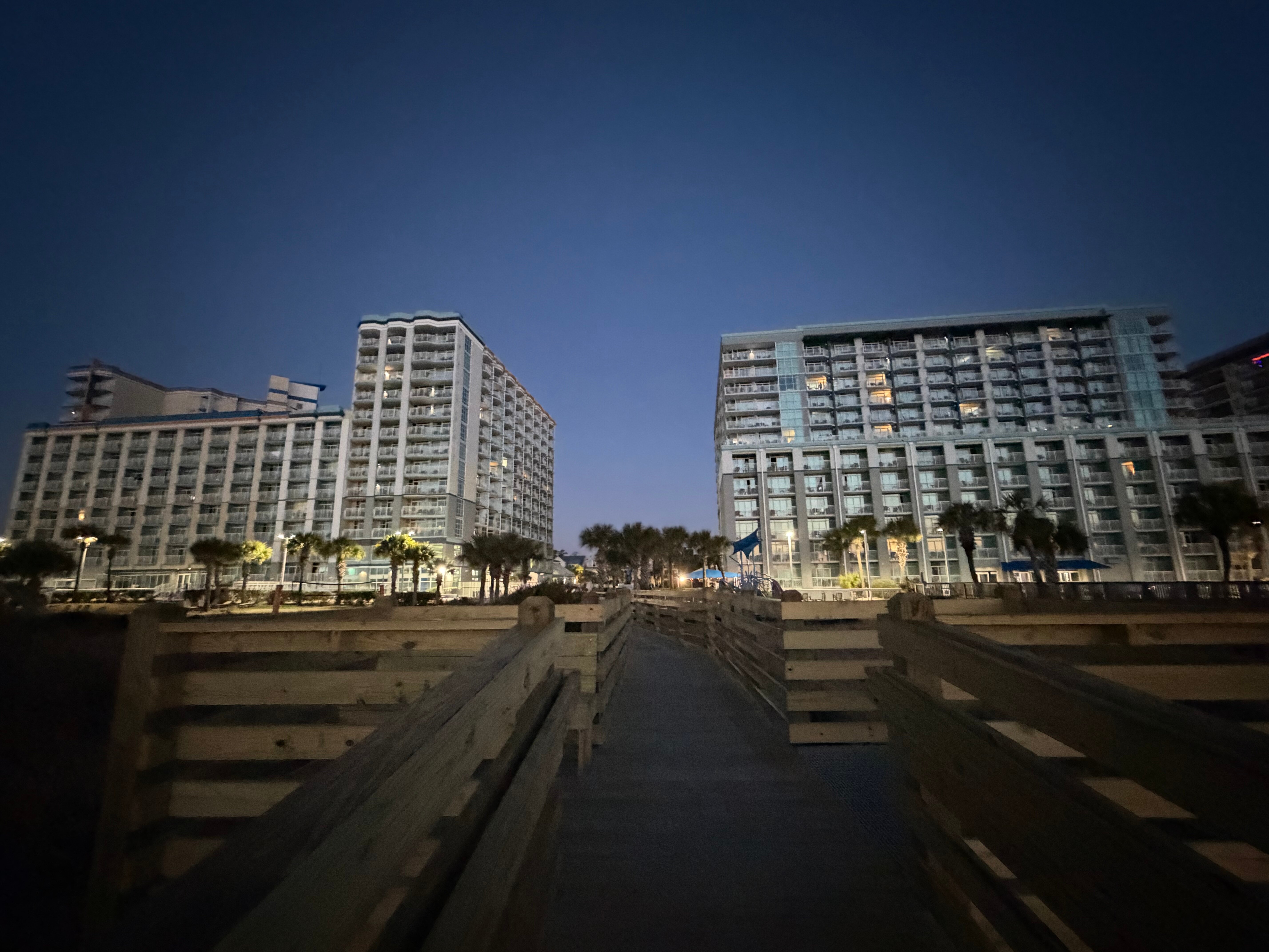 Dunes Village Resort-官方