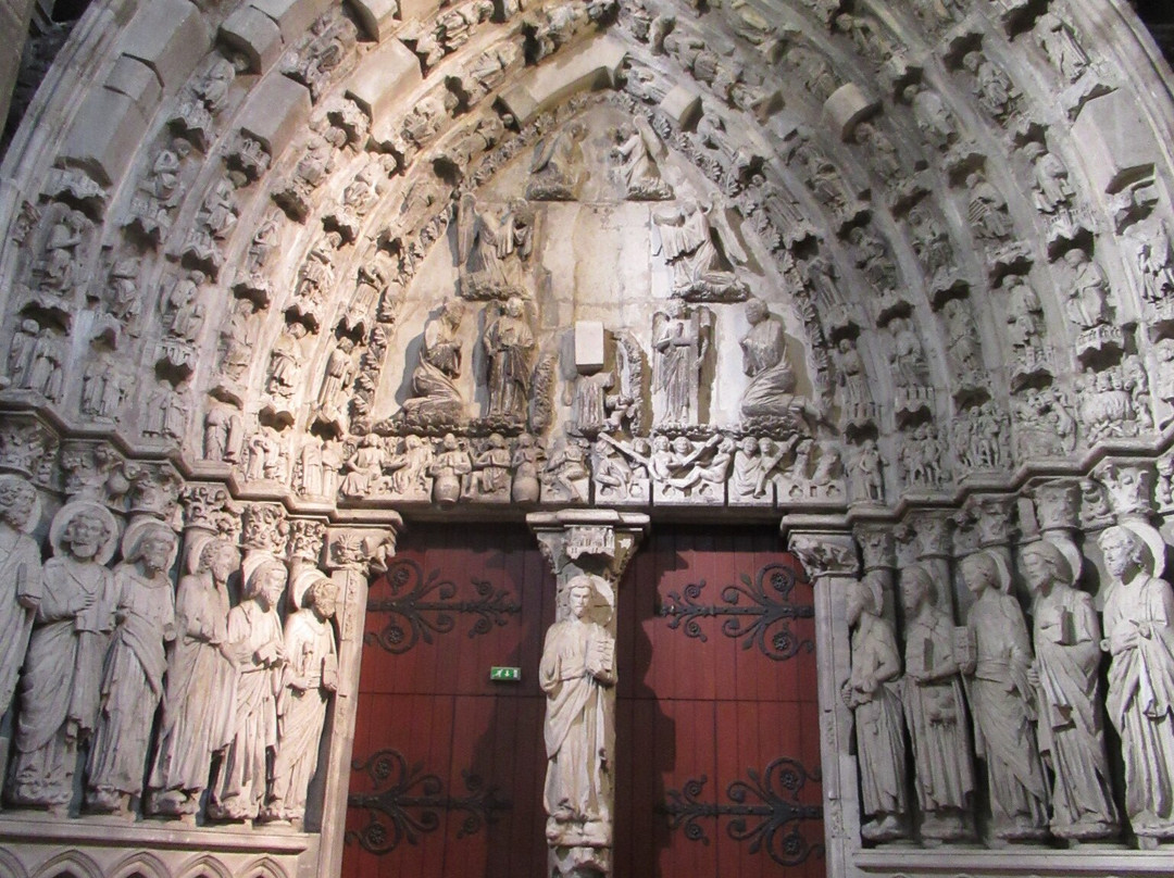 Cathédrale Notre Dame-达克斯必去景点