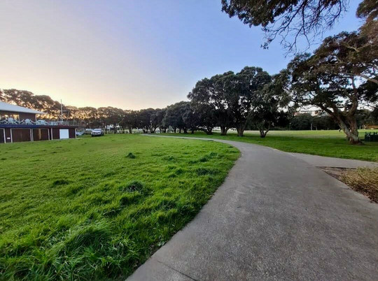 Milford Beach Reserve-Milford必去景点