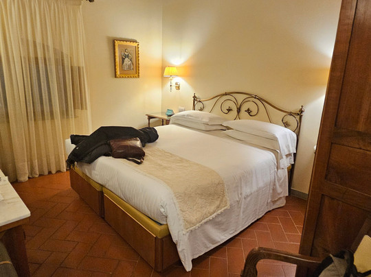 奥尔米假日别墅酒店主图