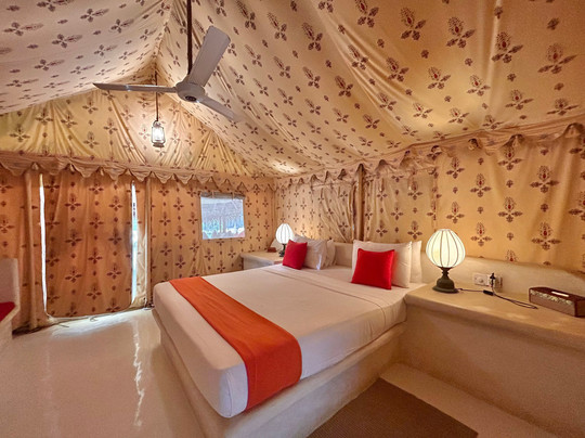 海豚海滩度假村主图