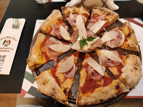 L'arte della pizza Myslim Shyr