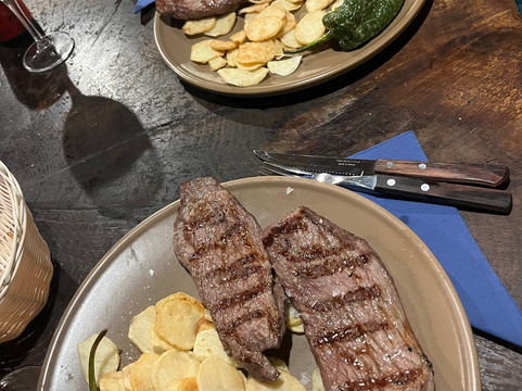 布雷刚之家酒店主图