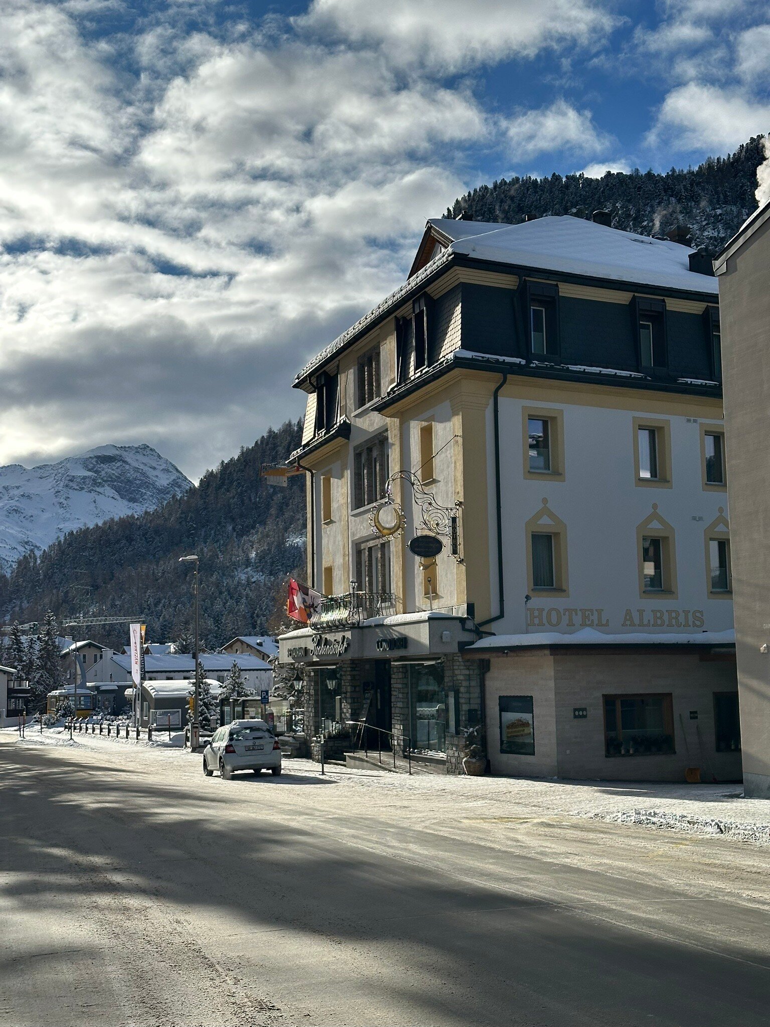 阿布里司酒店-官方