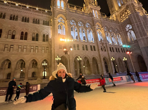 市政厅广场-维也纳必去景点