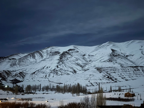 阿尔贝格伊米勒希湖旅馆主图