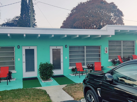 Driftwood Motel主图