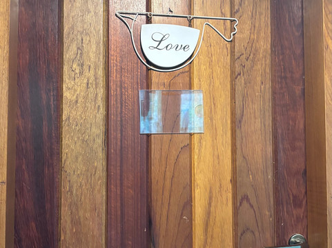 莫里亚旅馆主图