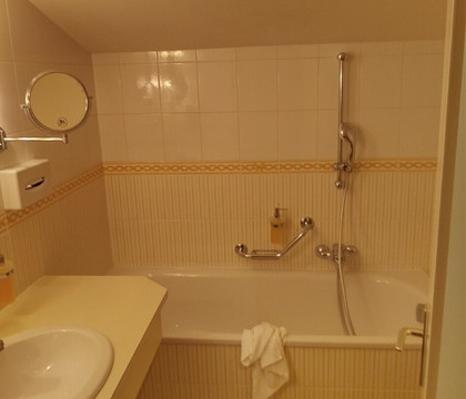 恩格尔酒店主图