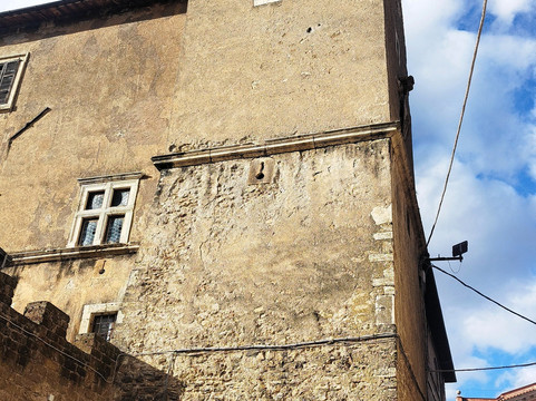 Castello Ducale Orsini-菲亚诺罗马诺必去景点