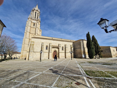 Colegiata de San Miguel-Ampudia必去景点