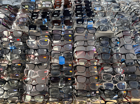 Piața Centrală-基希讷乌必去景点