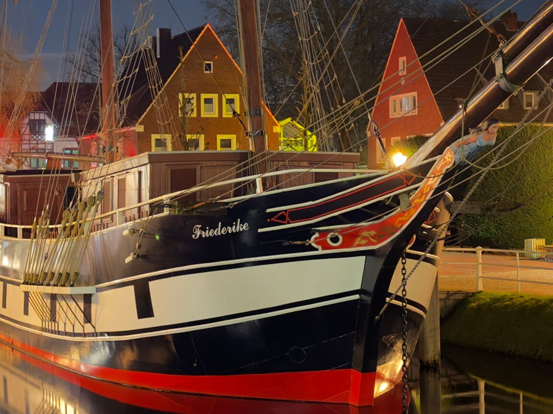 Friederike von Papenburg-Papenburg必去景点