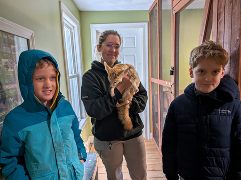 Animal Adventures Family Zoo & Rescue Center-Bolton必去景点