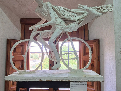 Palacio de Los Velosillo-Ayllon必去景点