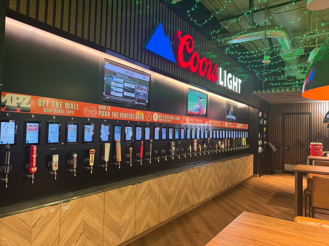 麦格雷戈广场拉力酒店主图