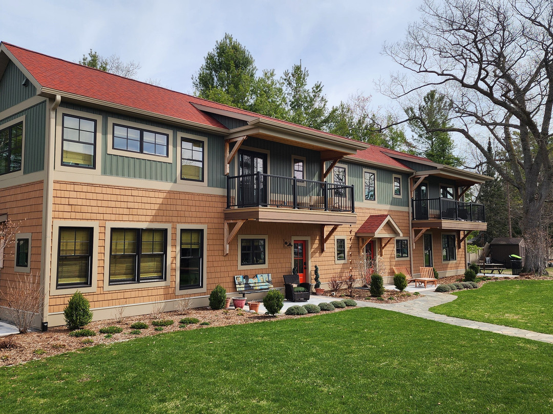 Glen Arbor Bed and Breakfast & Condos主图