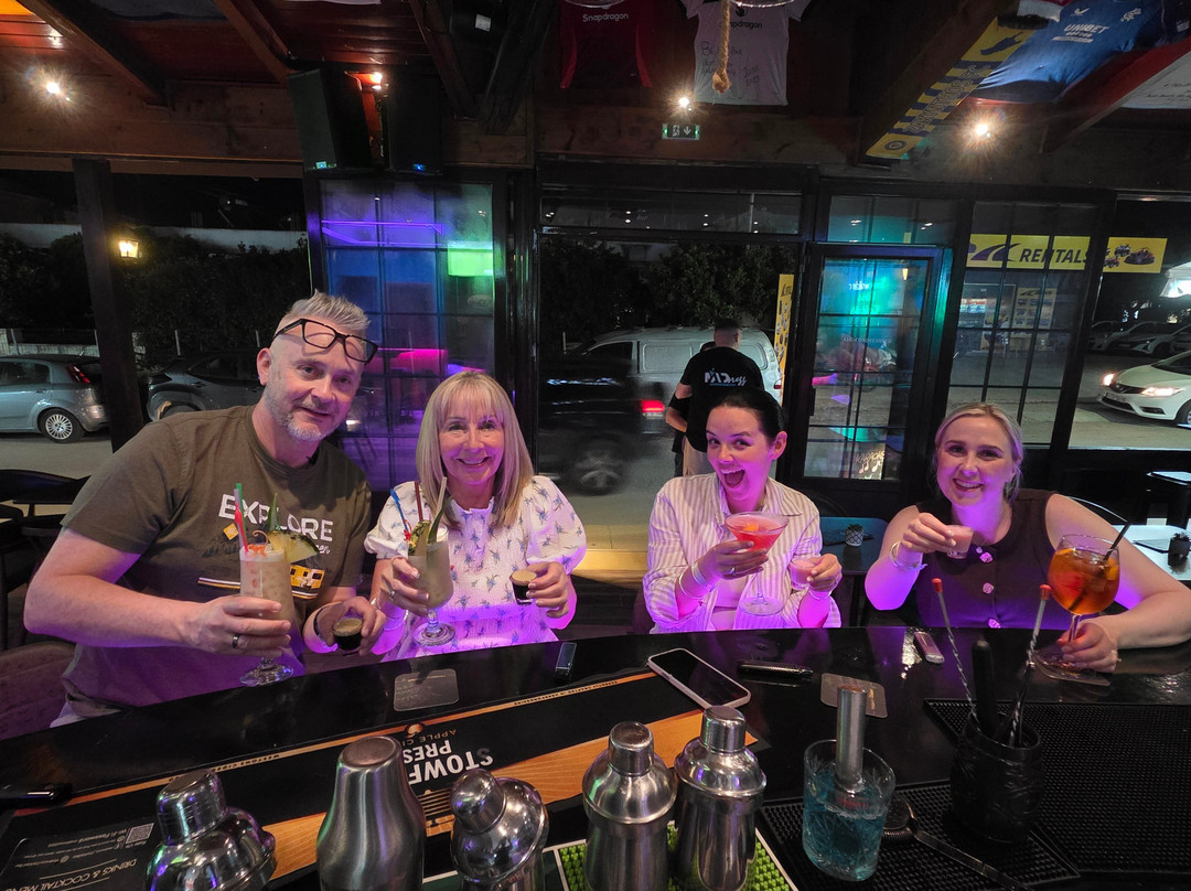 Madness Cocktail Bar