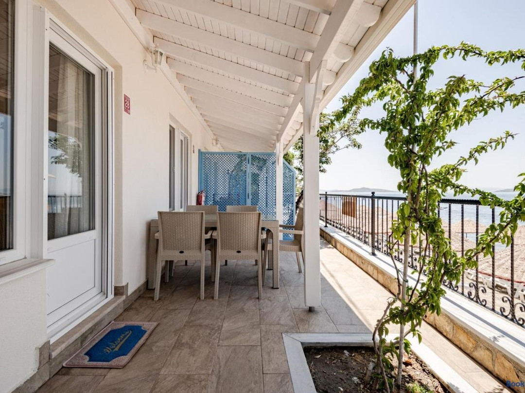 Marmara Yali Evi