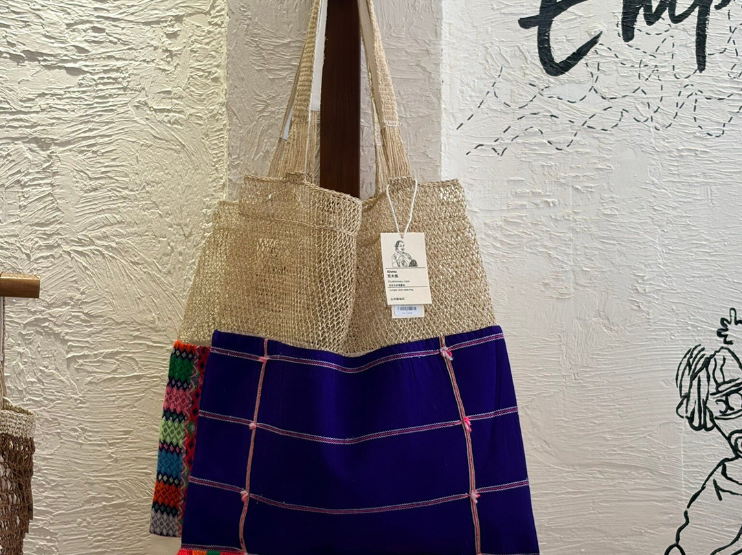 Her Works Vientiane Boutique-万象必去景点