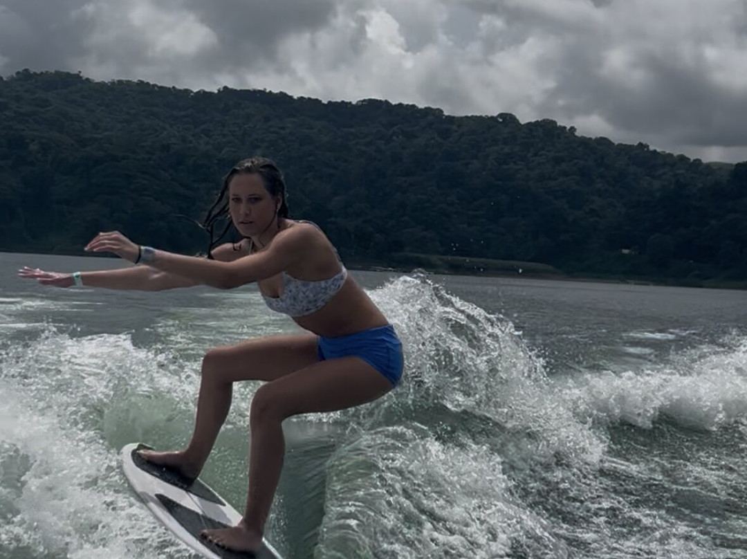 Volcano Watersports. Wakeboard, Wakesurf, Waterski, Tubing.-福德圣卡洛斯必去景点