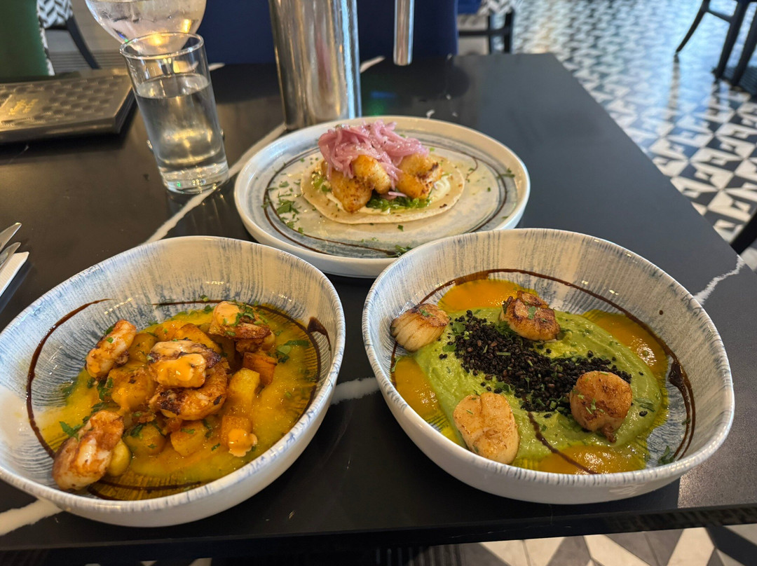 大象石头酒店主图