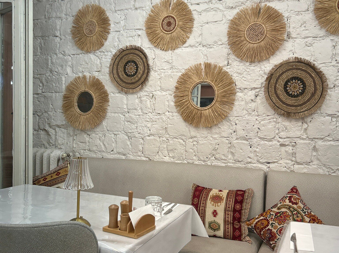 Zaitoon Restuarant