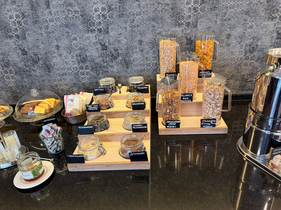 ABC瑞士品质酒店主图