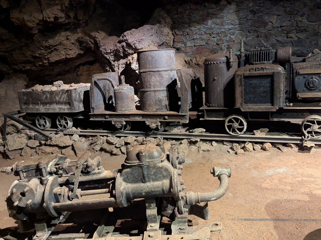 Clearwell Caves-Coleford必去景点