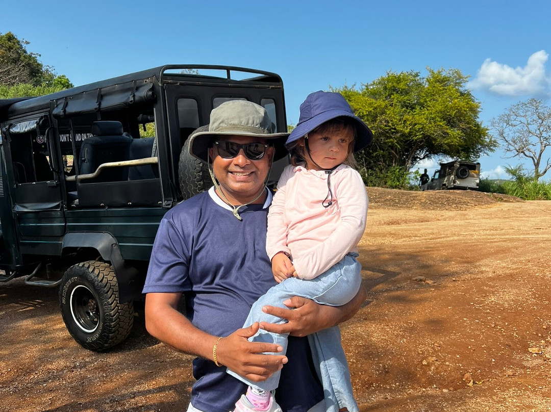 Rohan's Sri Lanka Tours - Taxi Service All Island-阿努拉德普勒圣城必去景点