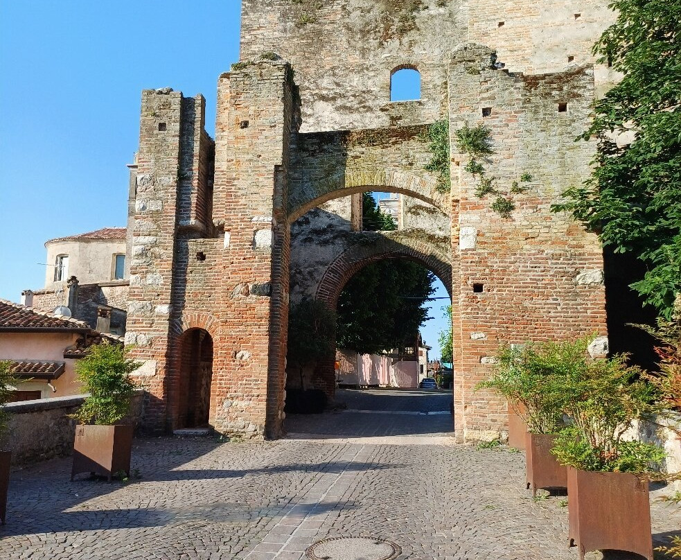 Castellaro Lagusello-Monzambano必去景点