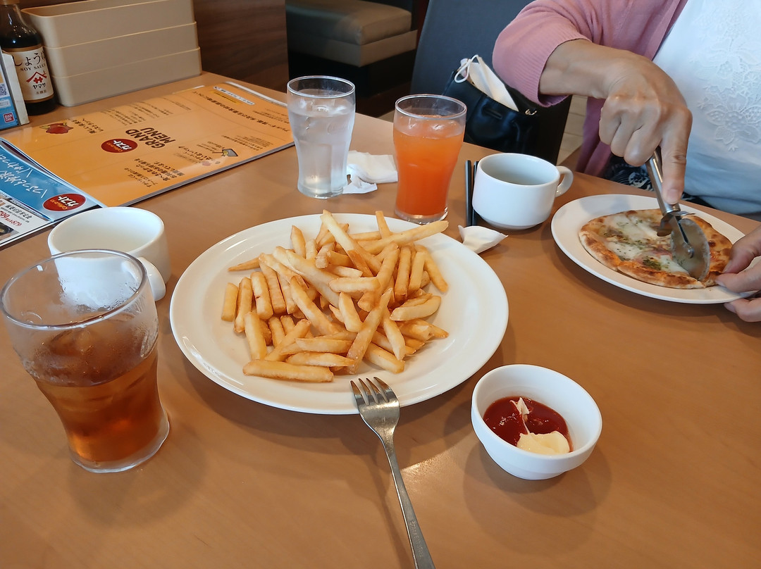 ガスト 山梨増穂店