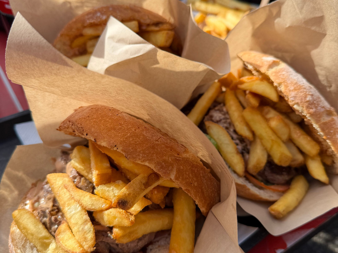 La Maison Des Burgers Vintage