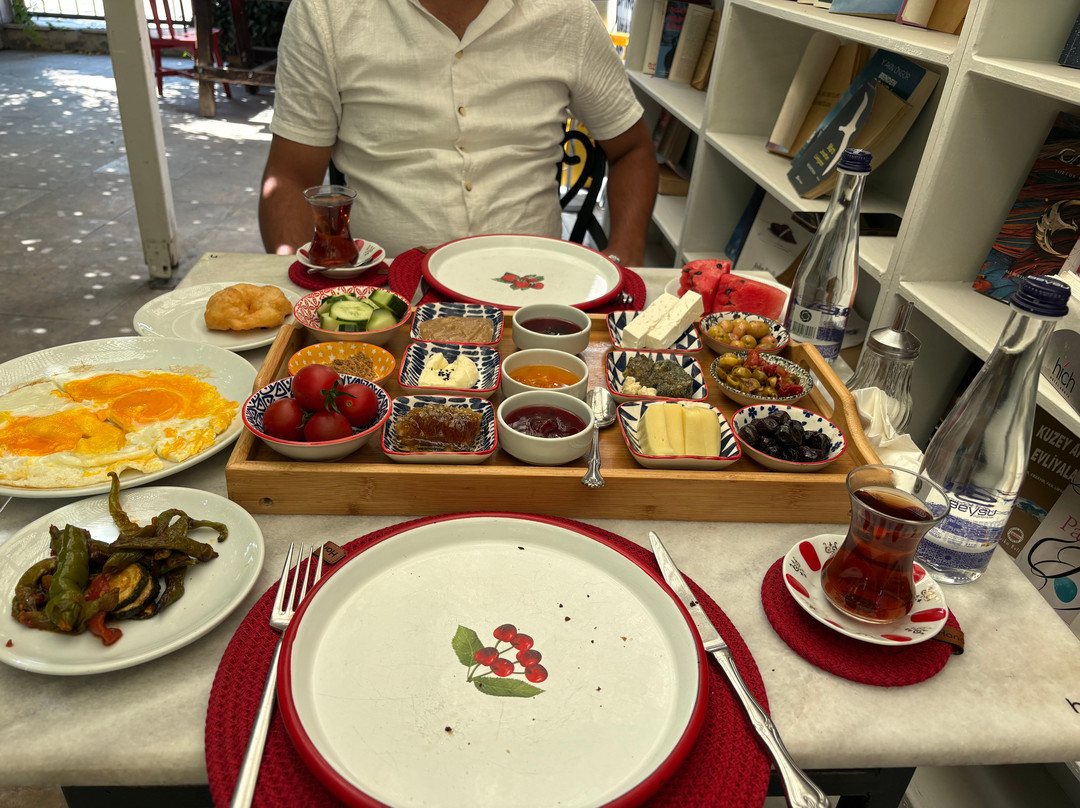 科尼亚希奇酒店主图