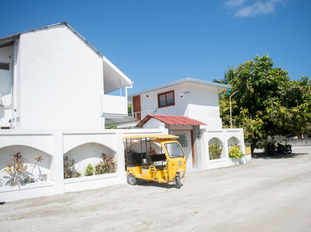 Avanti Surf & Stay