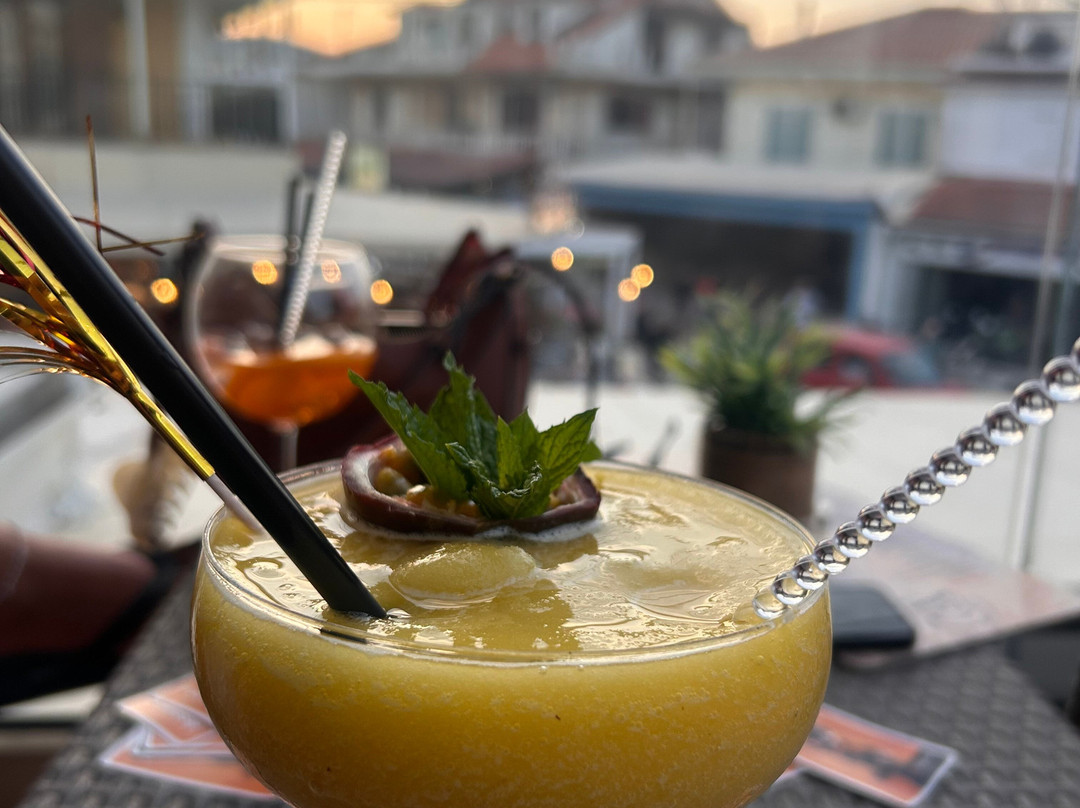 Sea Breeze Roof Cocktail Bar-阿雷克斯必去景点