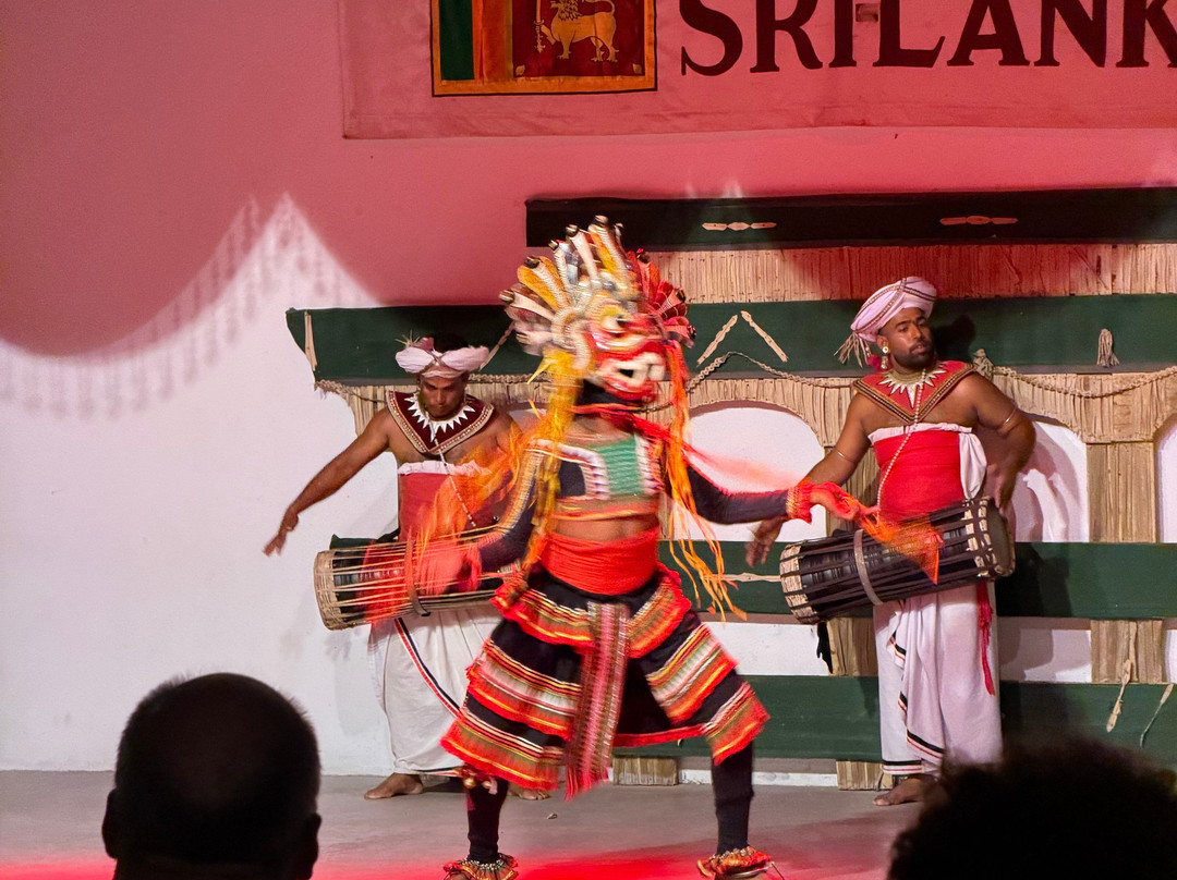 Kumara with Lanka Tour-Gampaha必去景点