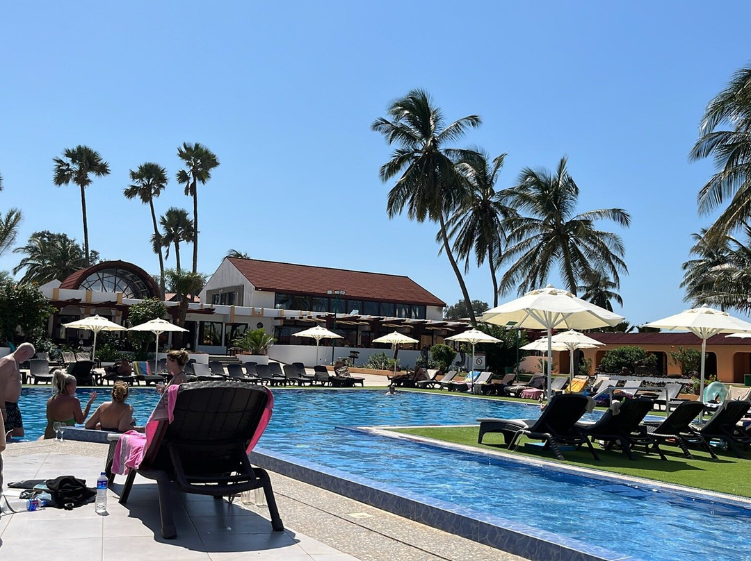 Sunbeach Hotel and Resort主图