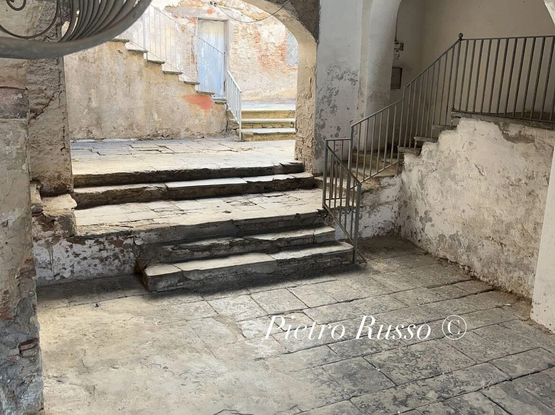 Palazzo Giunti-Strongoli必去景点
