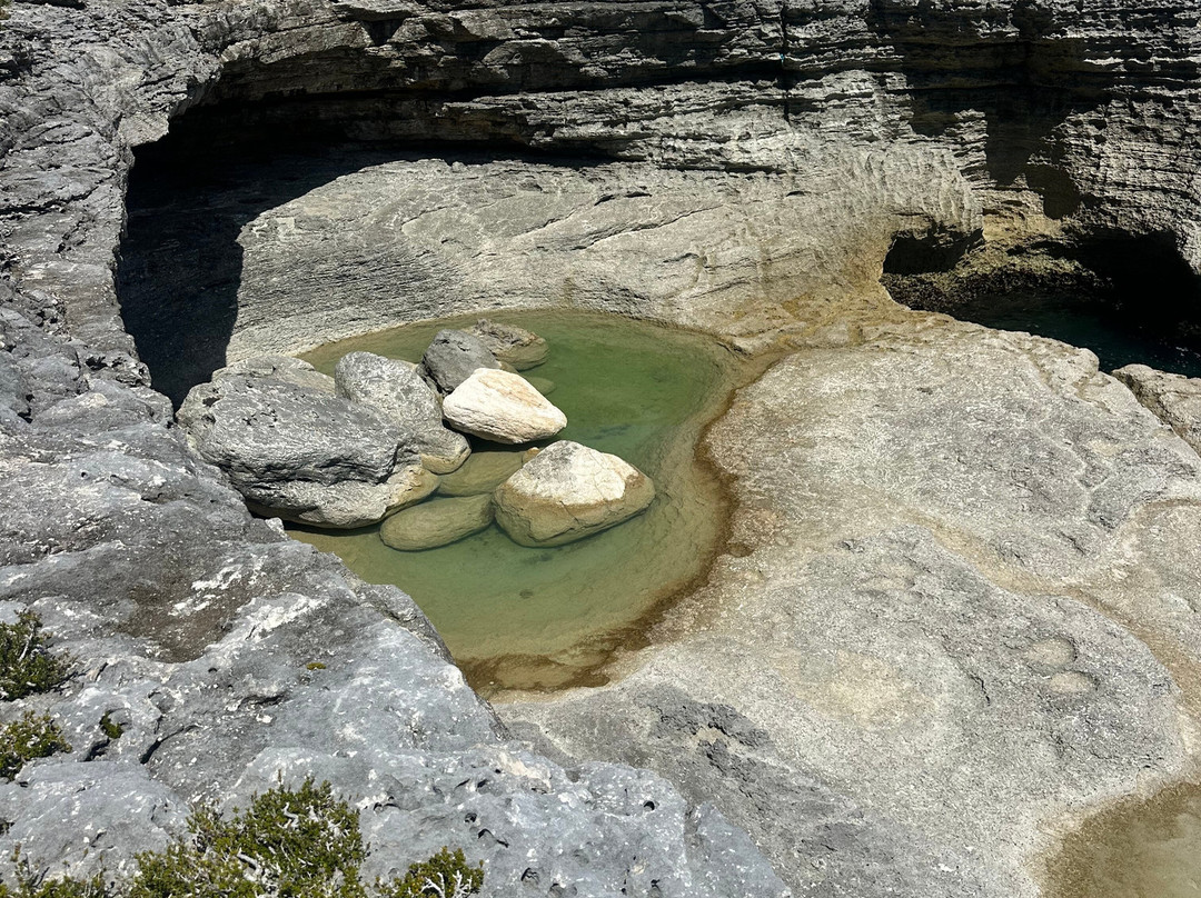 The Hot Tubs or Queen’s Baths-伊柳塞拉必去景点